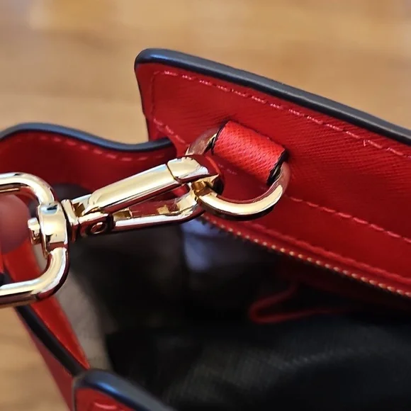 Michael Kors Medium Selma Bag - Picture 9 of 16